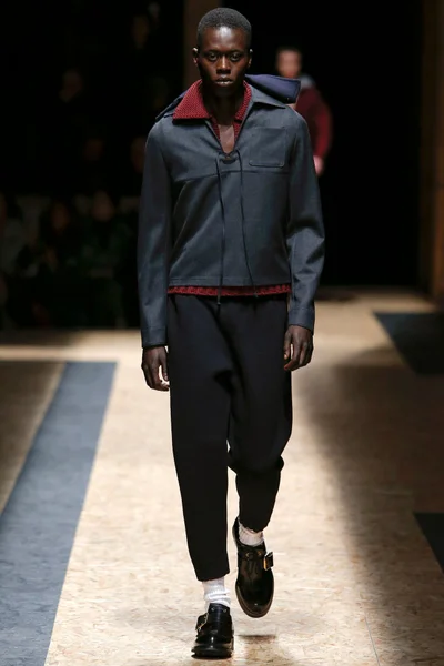 Look 34